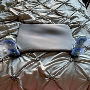 Brand new window cat holder!